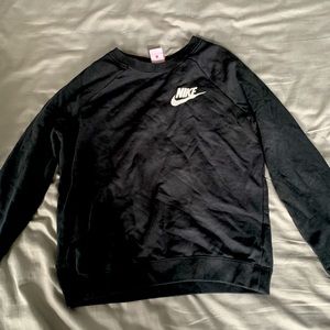 NEW nike crew neck sweatshirt